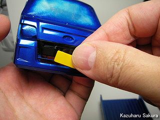 1/24 '12スバル・サンバートラック 製作記 ～ キャブにナンバープレートのベースを接着